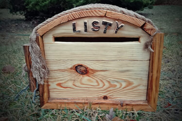 "Nad wszystkim co robię, unosi się niezłomne poczucie ironii." Jim Morrison