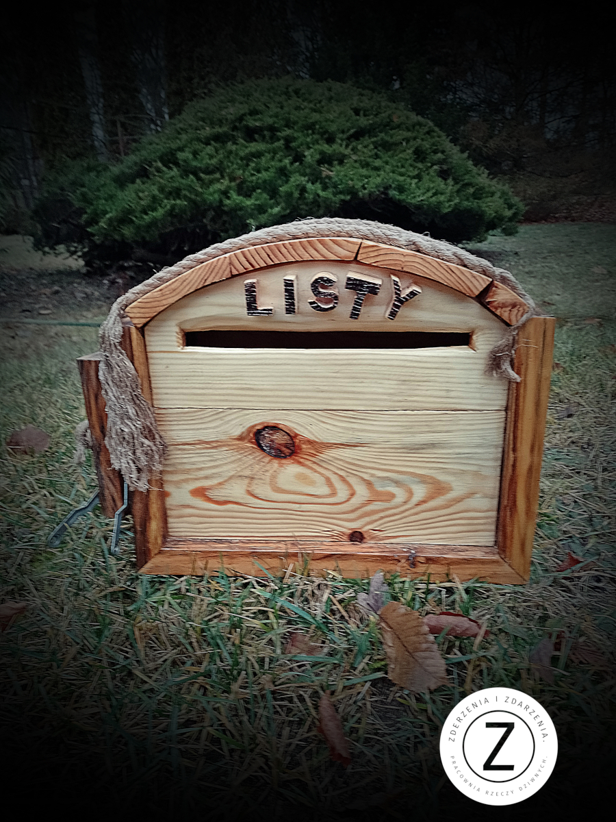 "Nad wszystkim co robię, unosi się niezłomne poczucie ironii." Jim Morrison